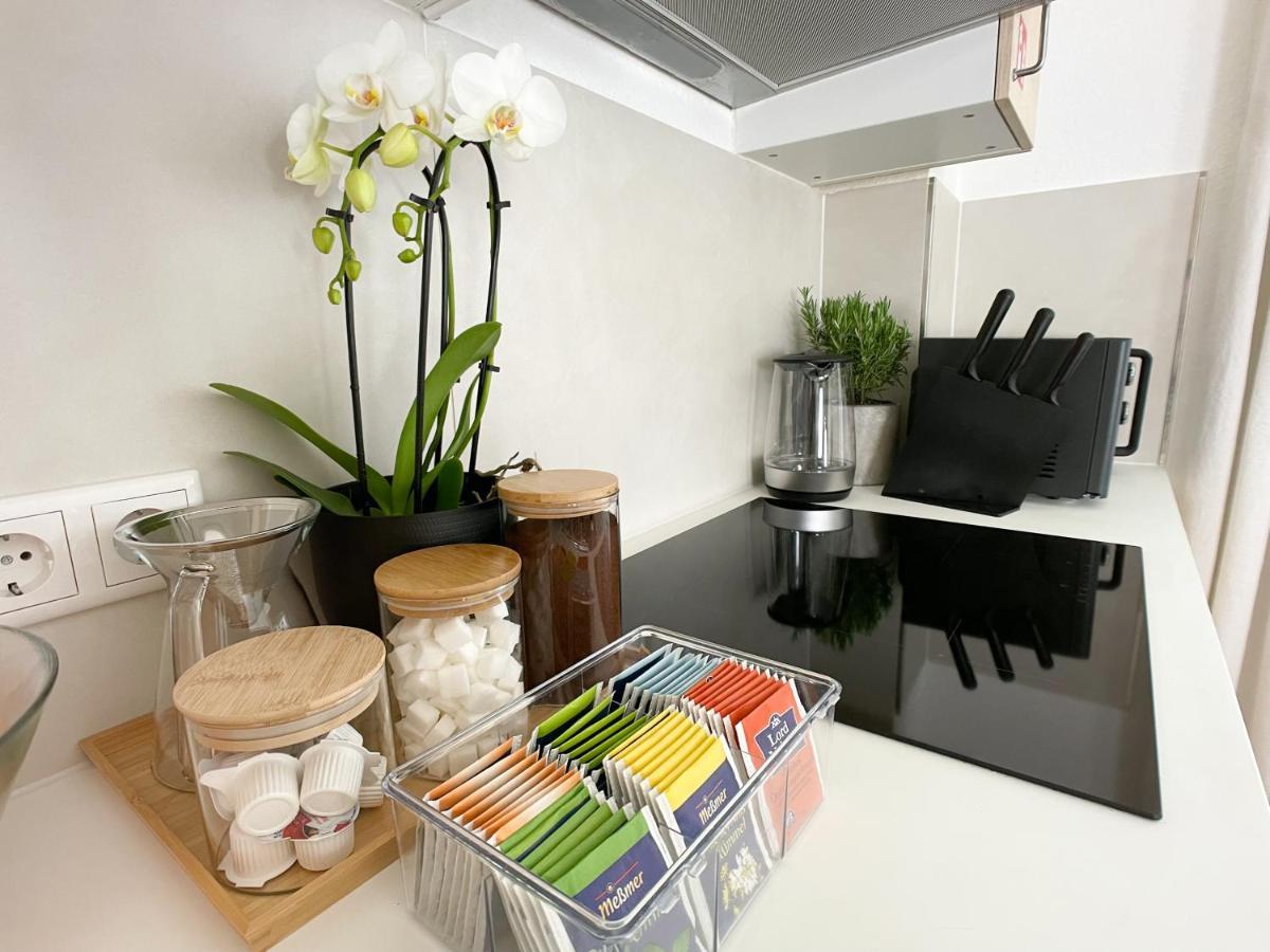 Apartment M-style 01 Mit Terrasse Und Gasgrill, 24h Self-check-in, Free Parking, Netflix Nürnberg