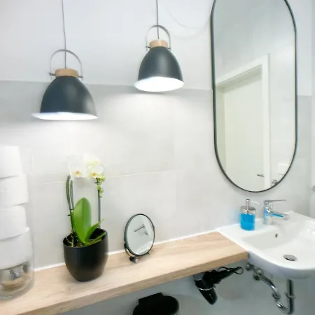 M-Style 01 Apartment Mit Terrasse Und Gasgrill, 24H Self-Check-In, Free Parking, Netflix Nuremberg Exterior photo
